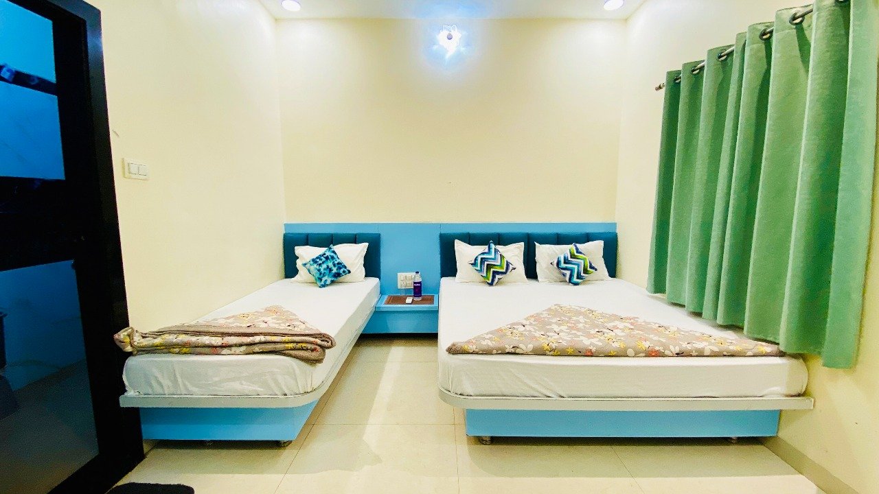 Triple Room Interior
